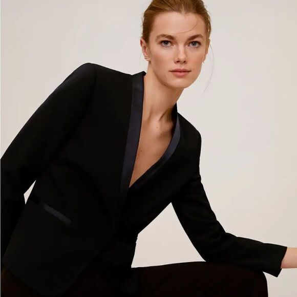 Mango Satin collar crepe blazer - Picture 1 of 8